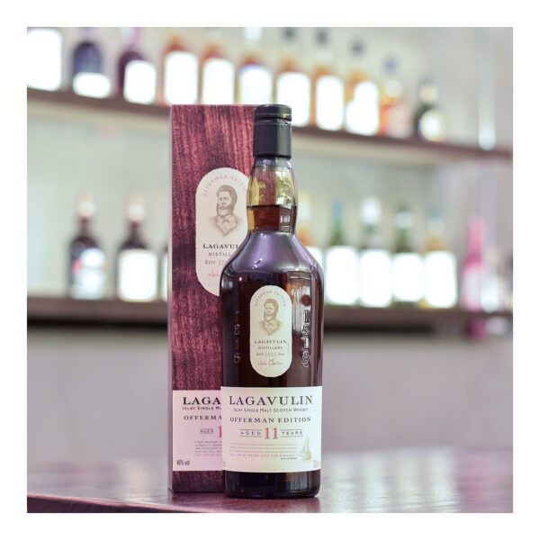 LAGAVULIN-OFFERMAN-EDITION-AGED-11-Y-1.jpg Lagavulin Offerman Edition Aged 11 Years